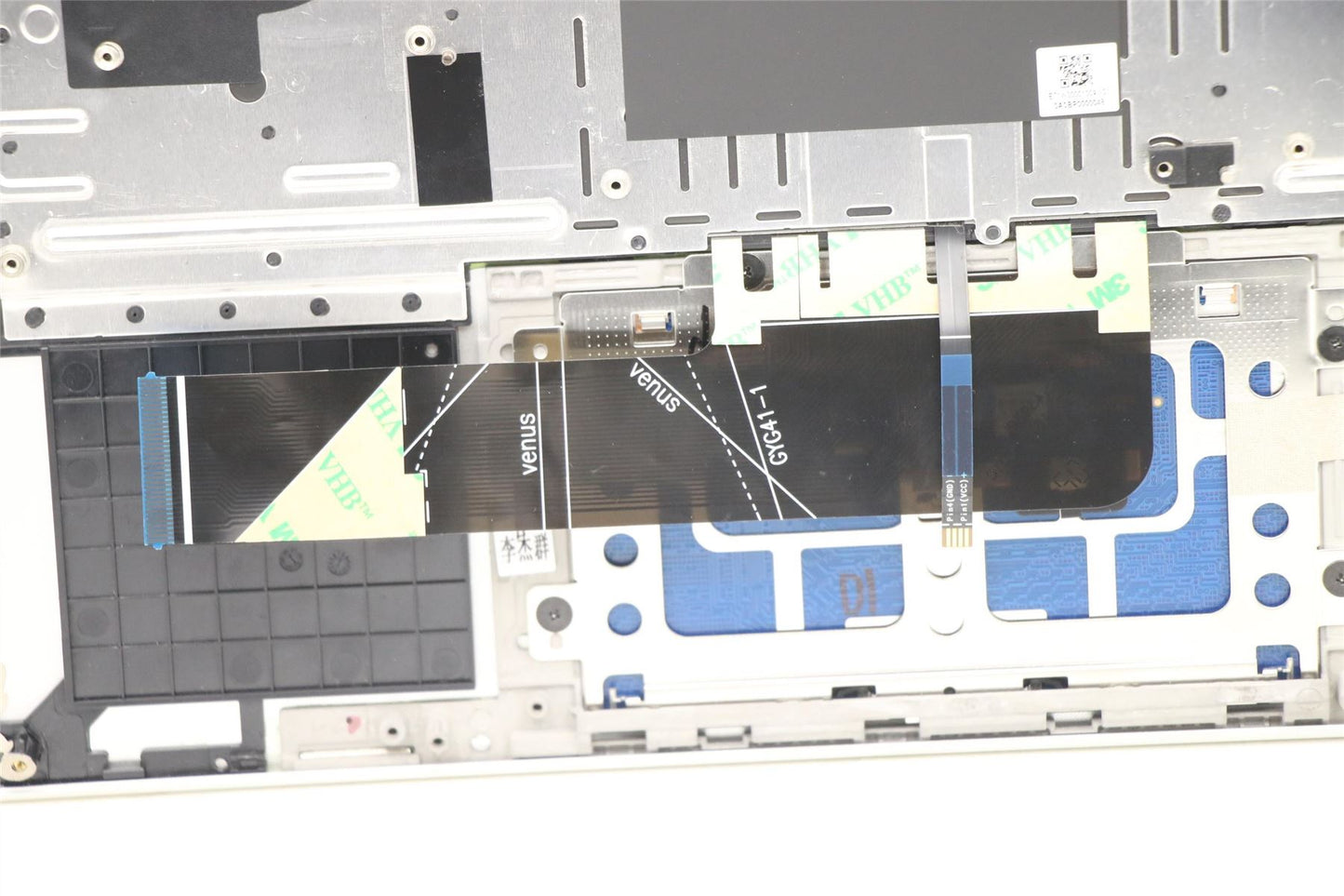 Lenovo IdeaPad 7 14IHU5 Palmrest Cover Touchpad Keyboard German Silver 5CB1C19293