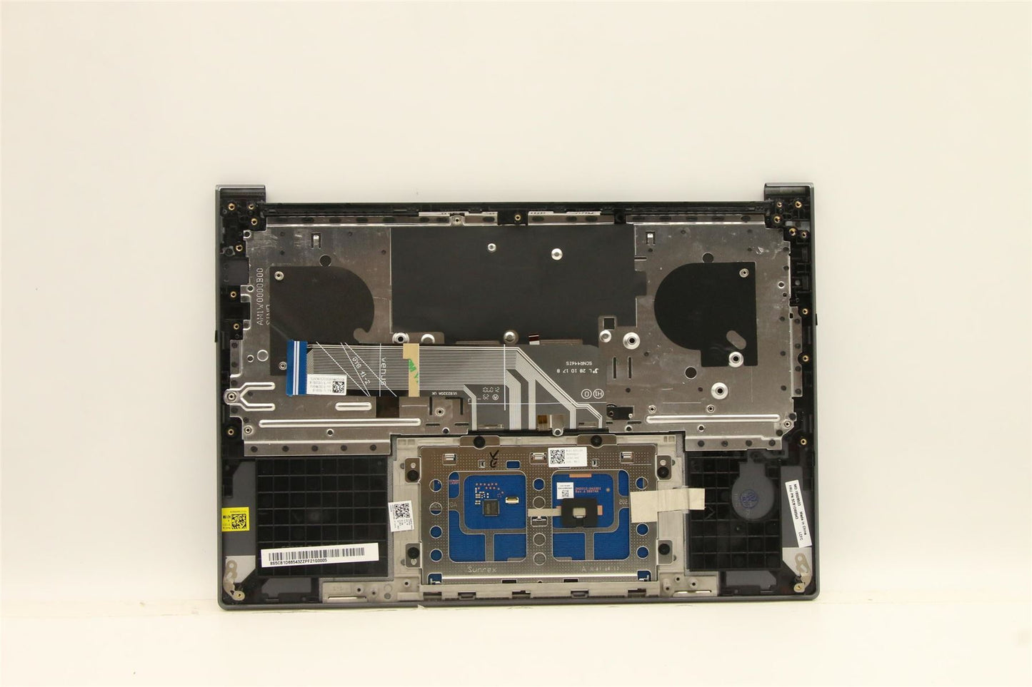 Lenovo Upper Case ASM_UKE L82NJ S/G DIS 5CB1D66543