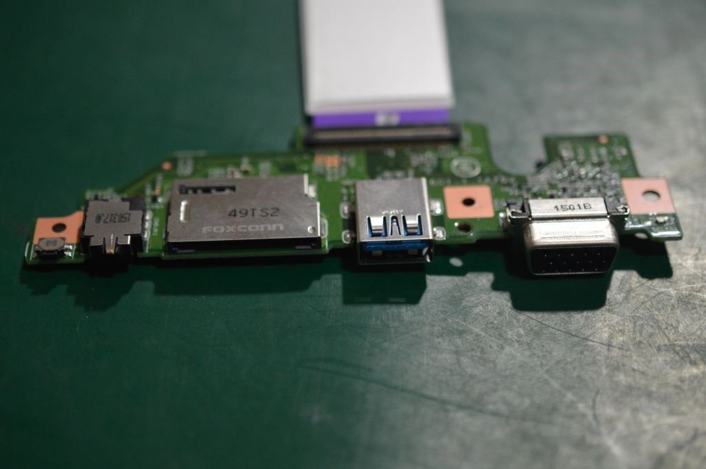 Lenovo W M41-70 W/Cable I/O Board 5C50J24225