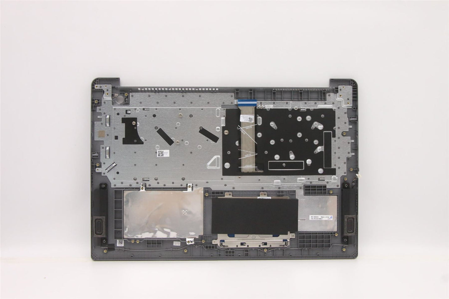 Lenovo Upper Case ASM_FRA L82H9 FP A/GDIS 5CB1B96611