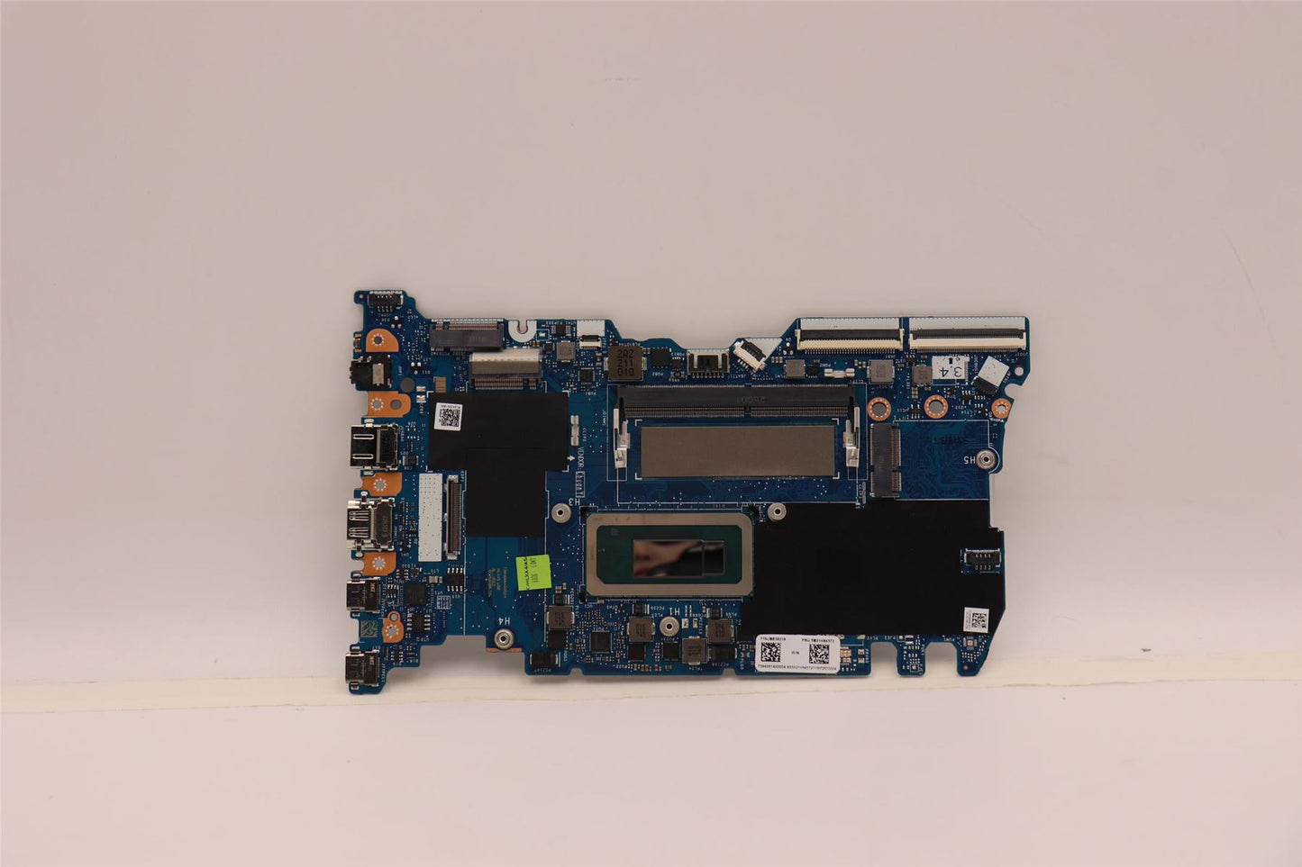 Lenovo MBC21DJ WIN I51240UMA8G_NTRM WW 5B21H84372