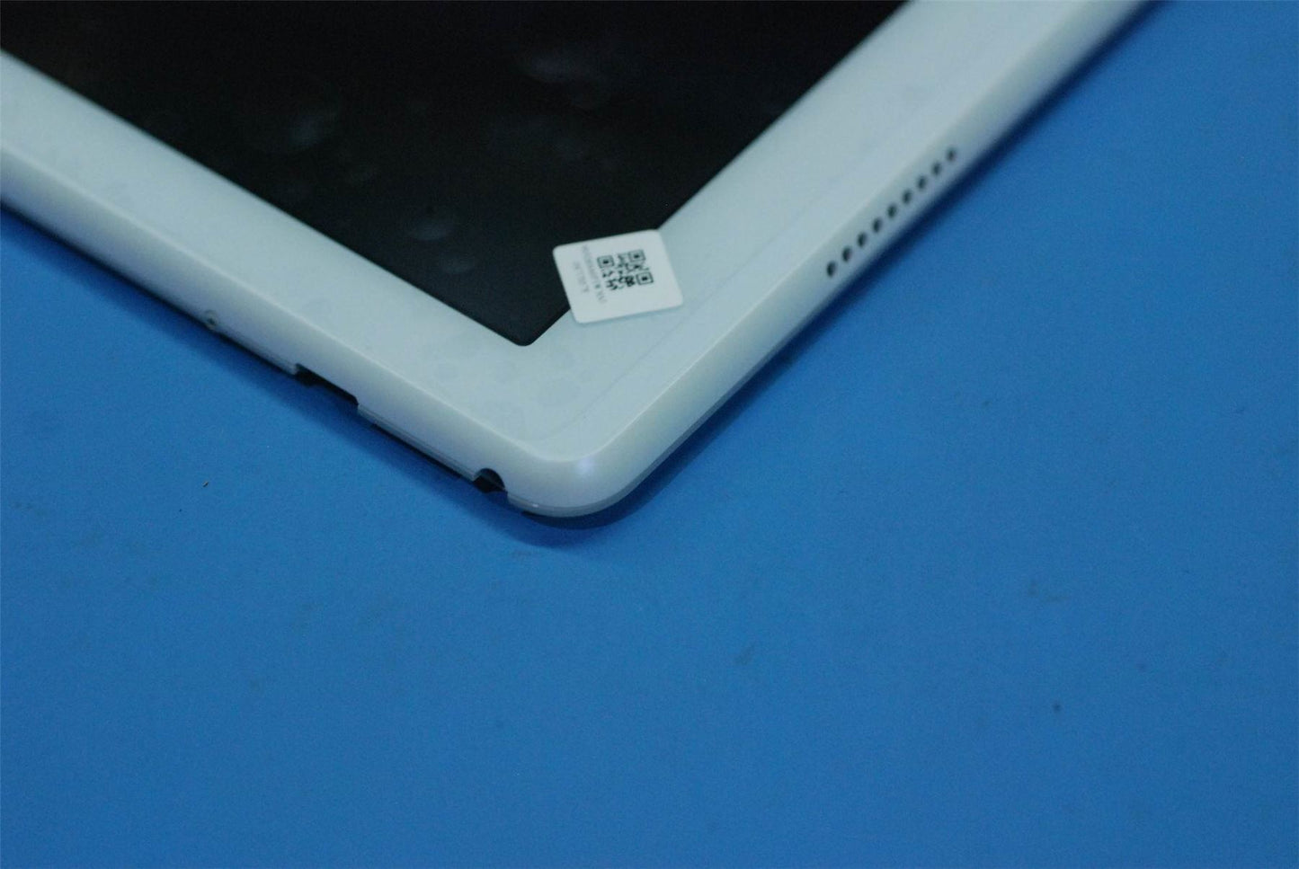 Lenovo Tab B10 LCD Screen Display Panel 5D18C14716