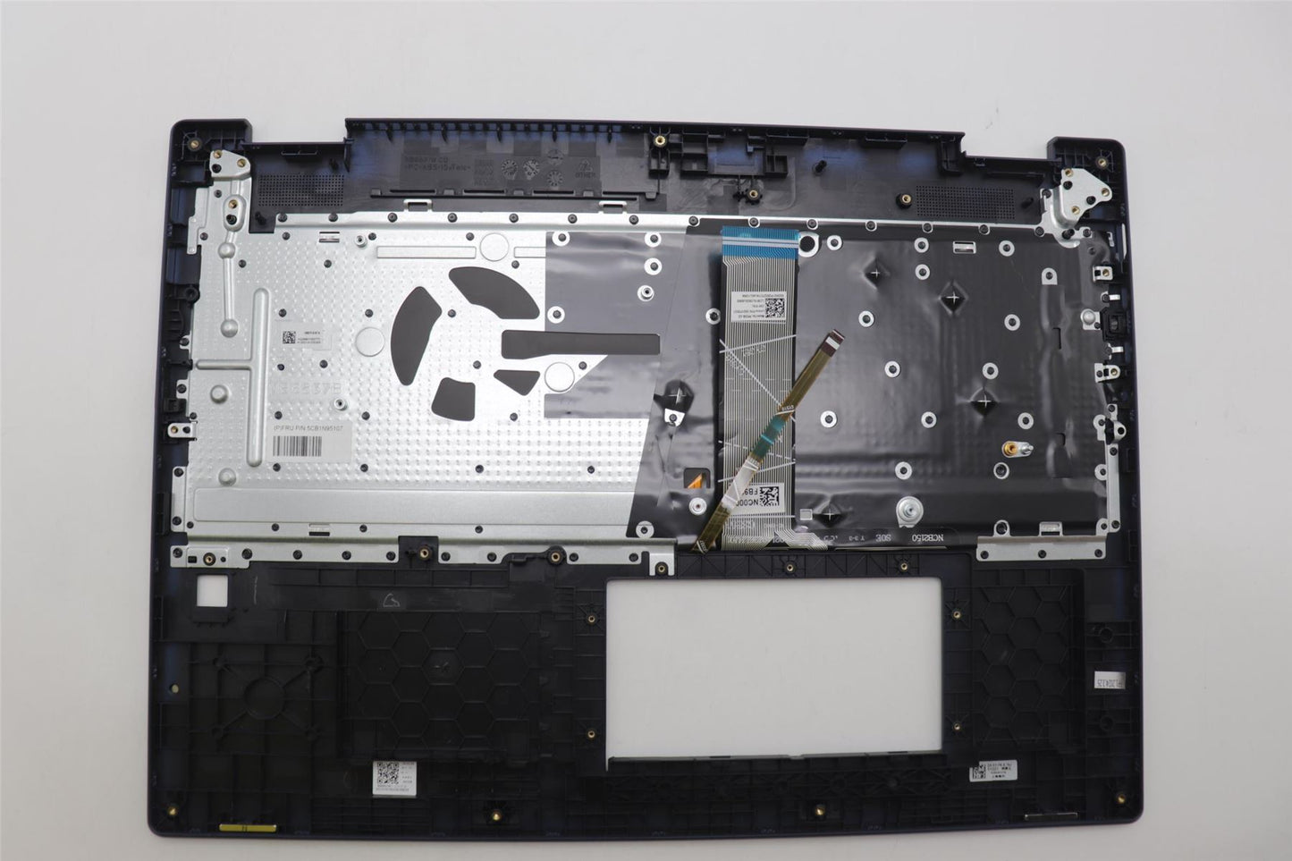 Lenovo Upper Case ASM GER H 83DS FP CB 5CB1N95107