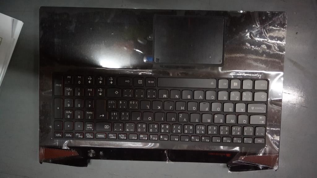 Lenovo Upper Case C Y50-70 W/KB-CA_SK Keyboard 5CB0F78875