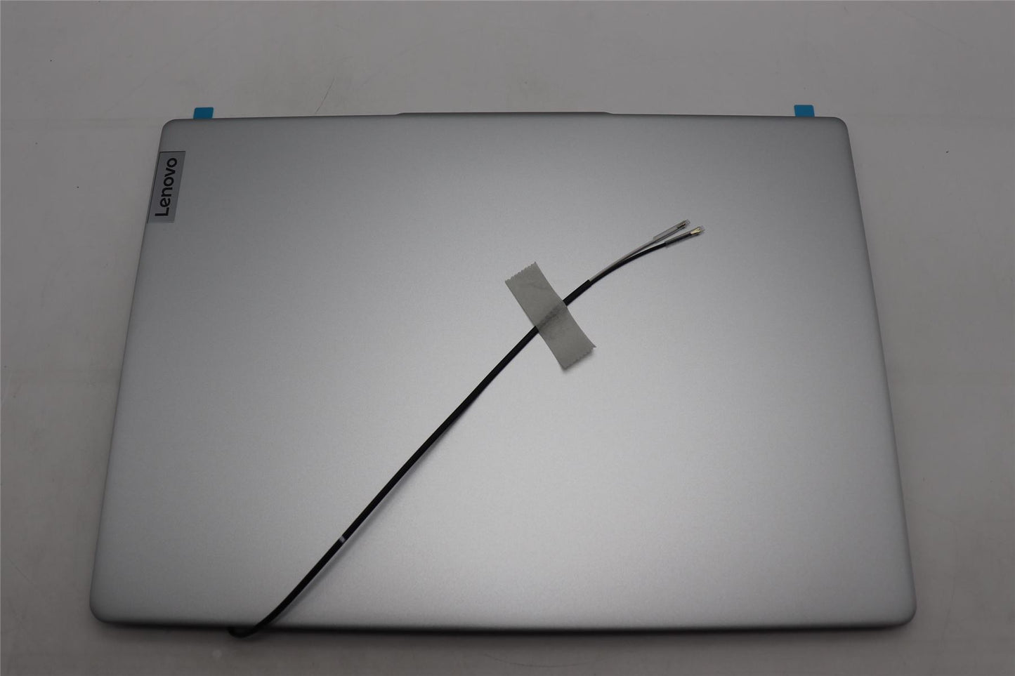 Lenovo LCD Cover W/Ant C82XD T30FHD AL CG 5CB1L10780