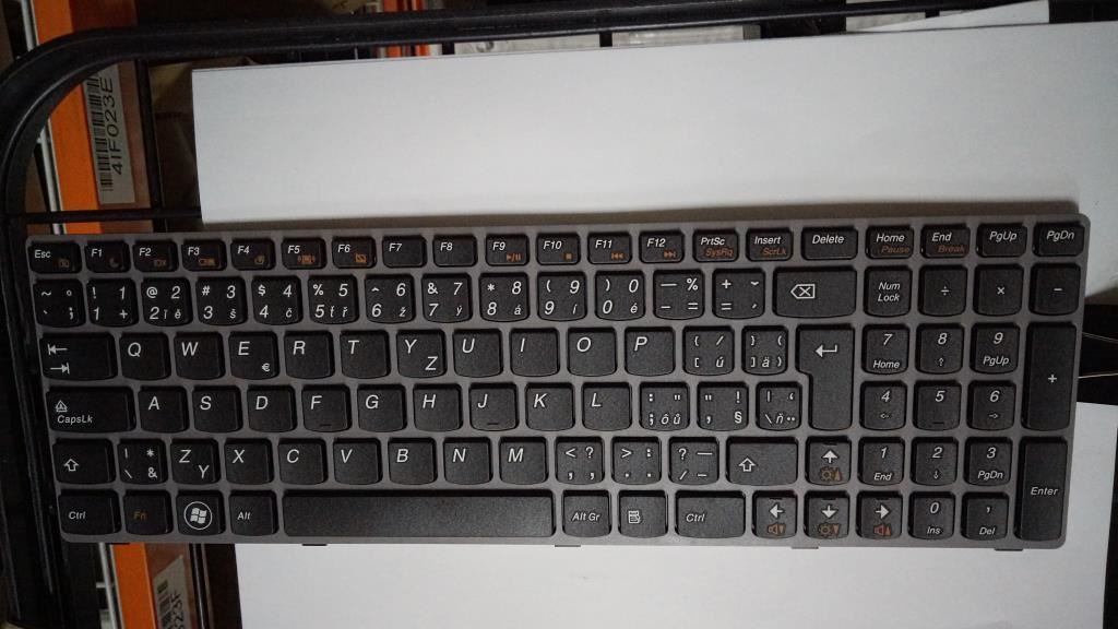 Lenovo DF T4TY CZH-SLK 102KEY METALLICF KBD Czech Slovak Keyboard 25011715