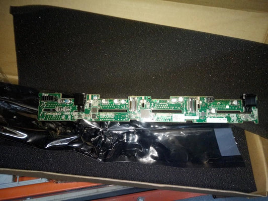Lenovo 8*2.5" BP for 1U HDD SAS Board 00FC470
