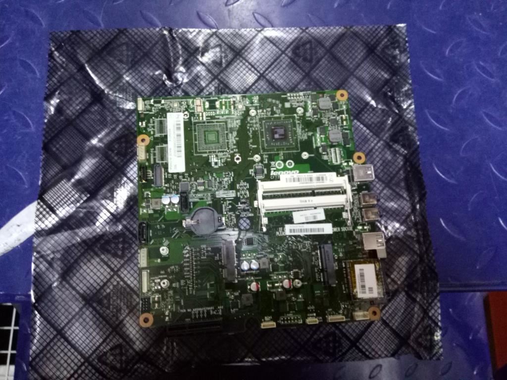 Lenovo 90003808 C355 W8S UMA CPU_E1-2500 W/USB3.0 MB