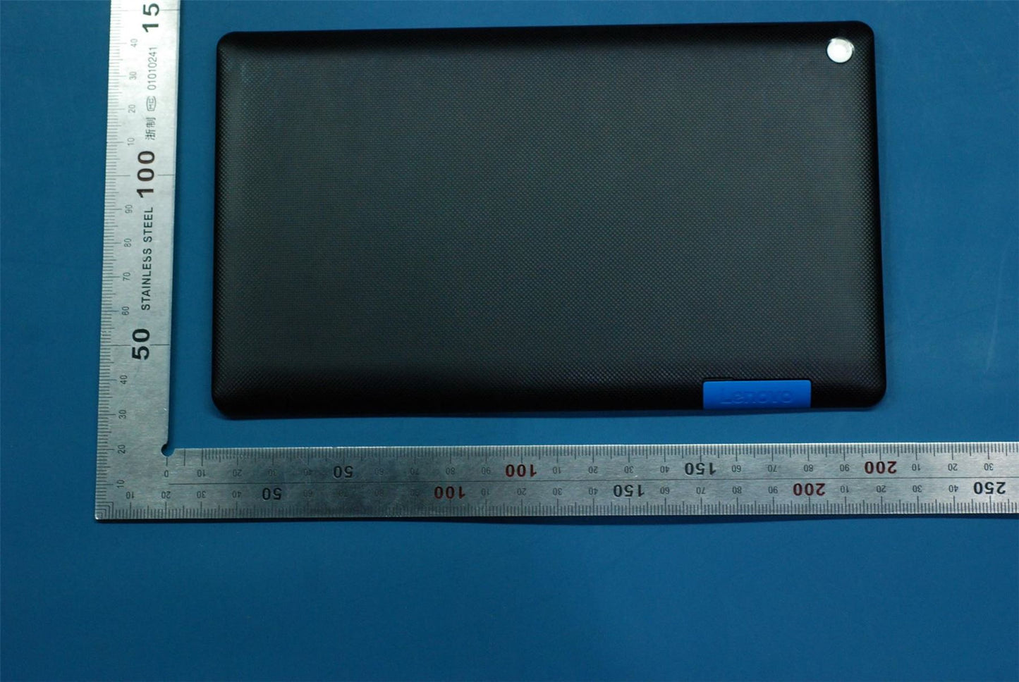 Lenovo TB3-710F Batt Cover_BL&*HQ31601738000 CS 5S58C04816