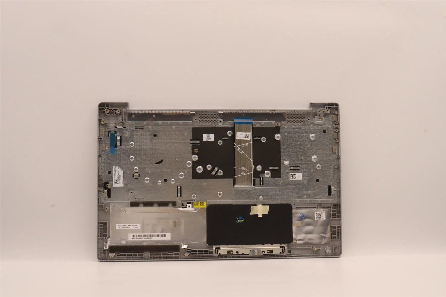 Lenovo Upper Case ASM_GERL82SFFP_CG_NB_PC 5CB1J00712