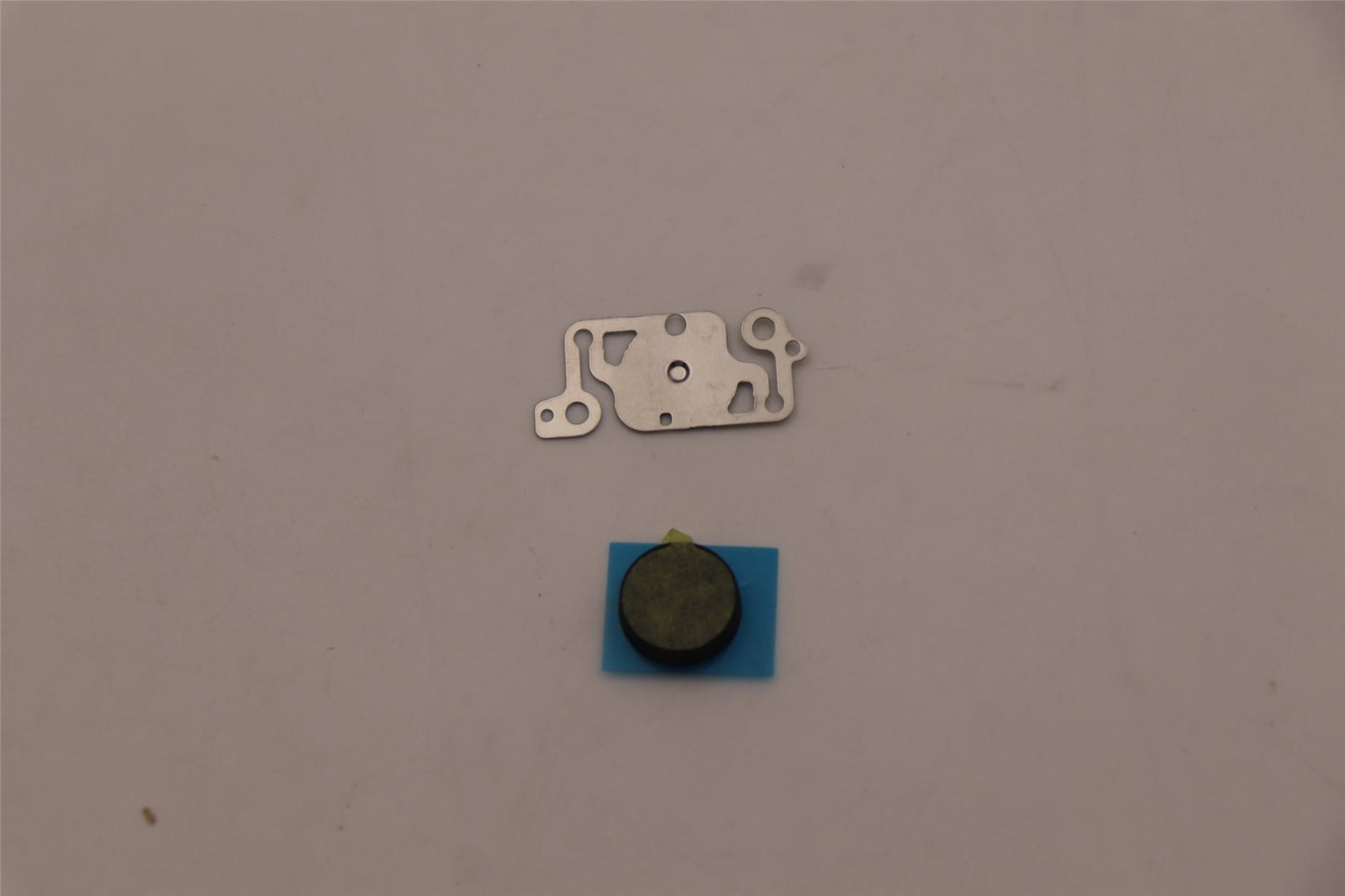Lenovo MECH_ASM FRU PWR button+PWR Bracket ASSY 5M11H61313