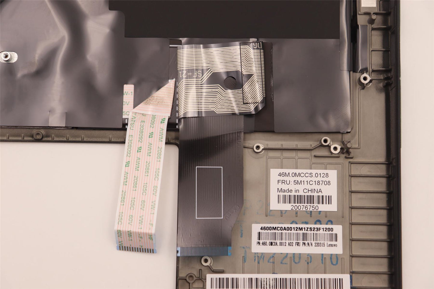 Lenovo NoWW C-Cvr+FRA/ENG KB ASM,CHY 5M11C18708