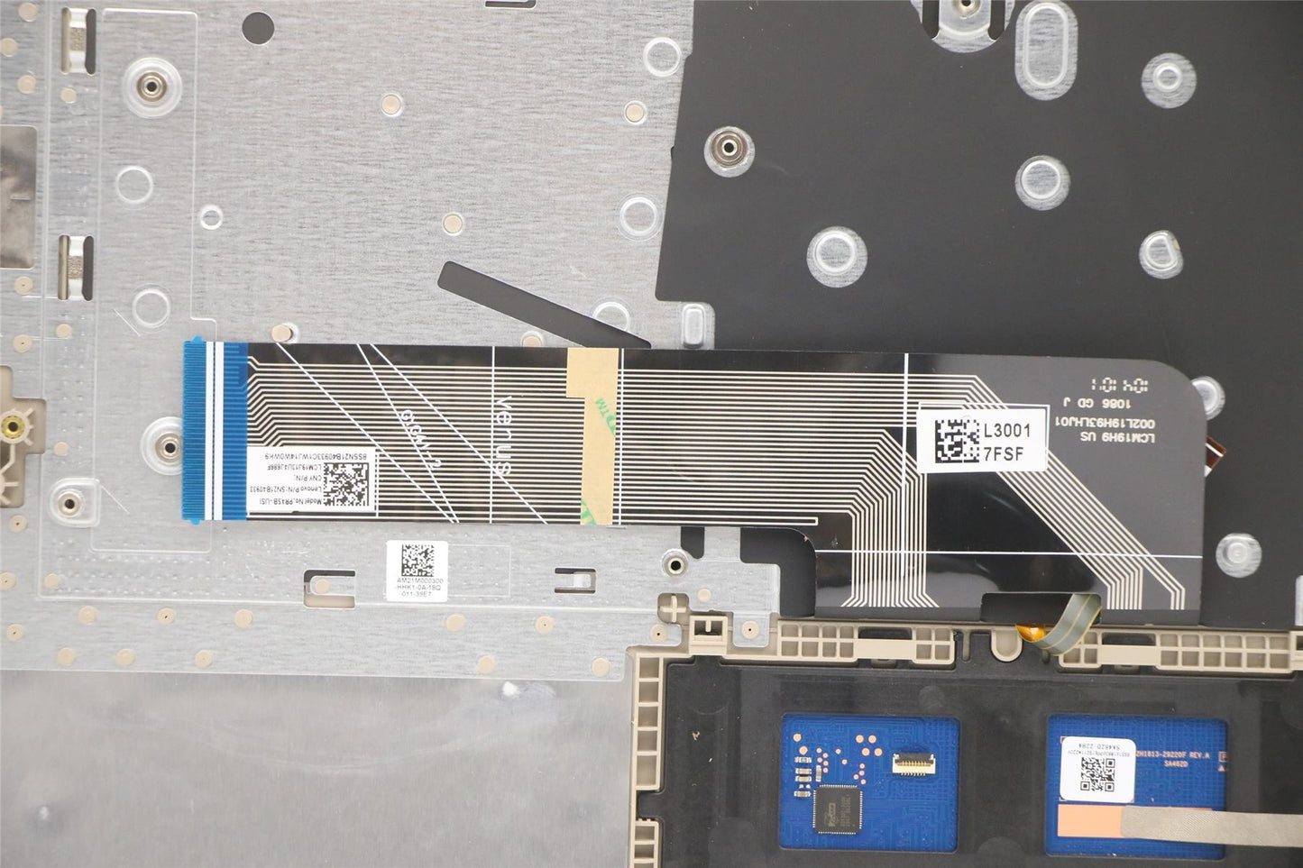 Lenovo Upper Case ASM_EUROENGL82H7SDFPBLD 5CB1C04481