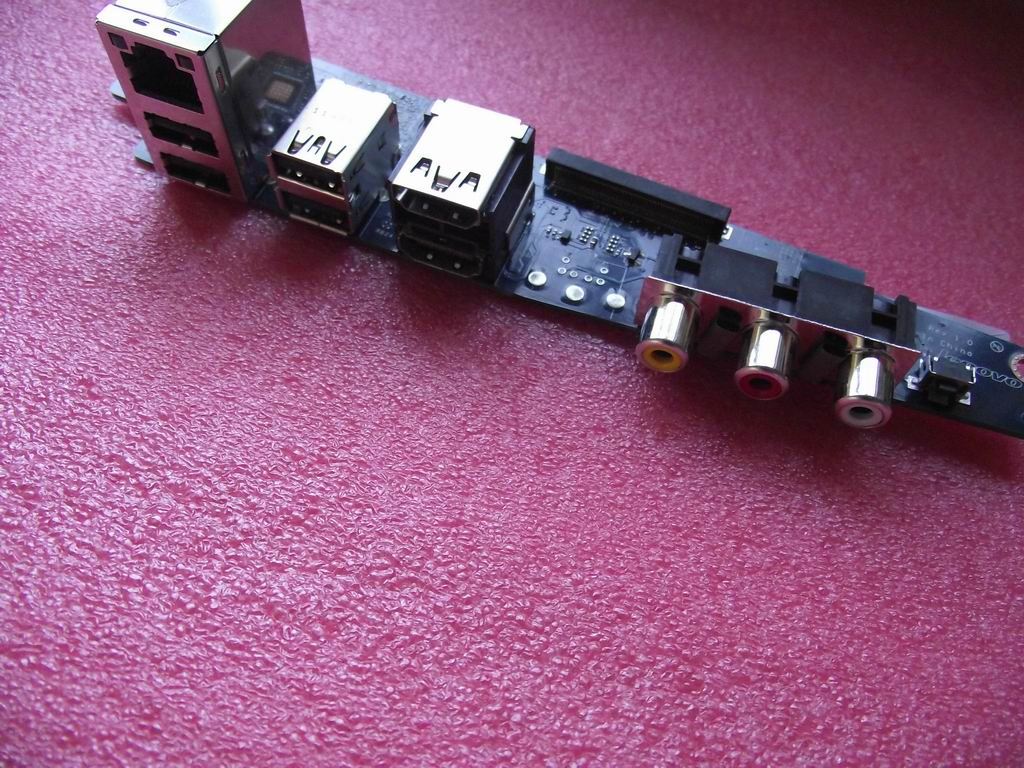 Lenovo B520e REAR USB2.0 W/AVIN I/O USB 2.0 Board 90000013