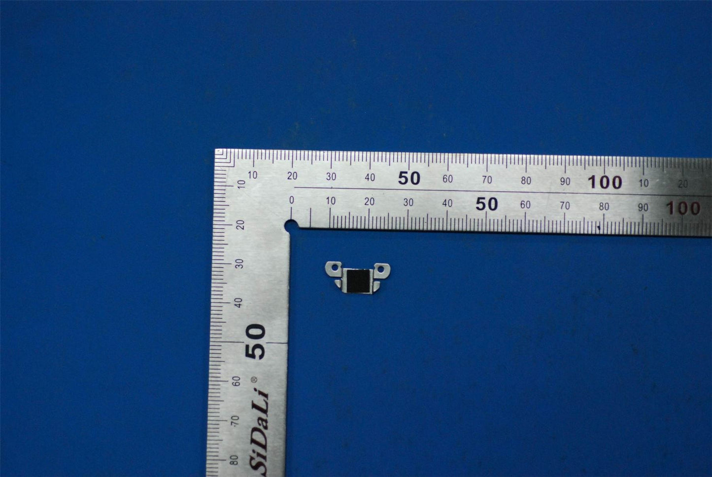 Lenovo A7-30 Batt Con frame&*HQ20900031000 5M88C00410