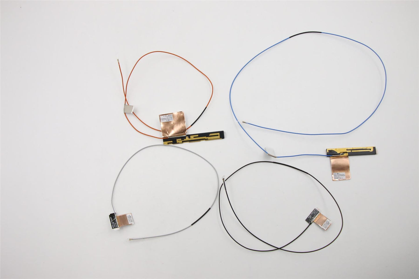 Lenovo FRU WLAN/WWAN Antenna Kit MG 01LW112