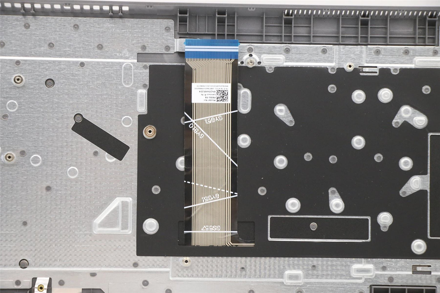 Lenovo Upper Case ASM_FRA L82H9 NFPA/GDIS 5CB1B97582