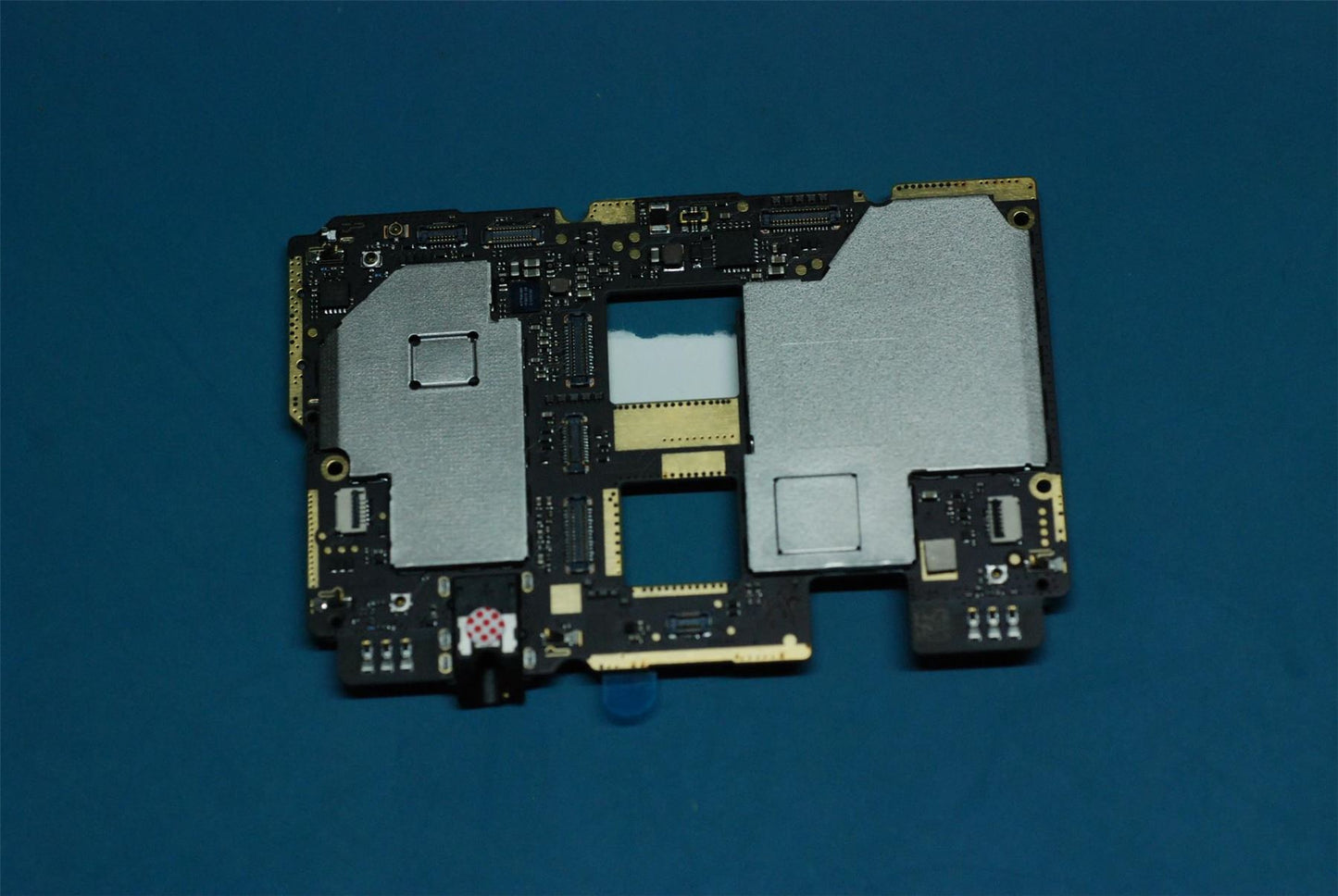 Lenovo PB2-670M ROW MB_3+32G&*67101530 CS 5B28C06220