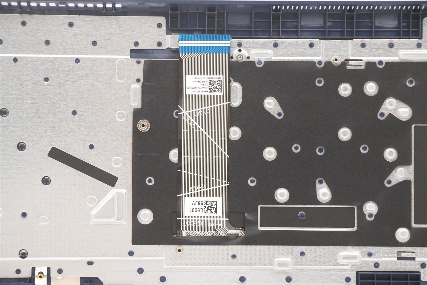 Lenovo Upper Case ASM_BEL L82KV FP A/BUMA 5CB1C75058