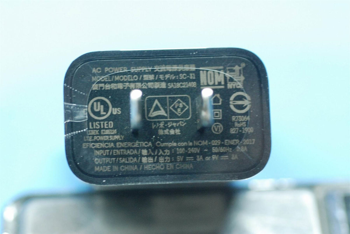 Lenovo ACCY,AC ADPTR,PLUMCOT,5V/9VV,3A,LENOVO,2 5V 3A AC Charger Adapter SA18C21408