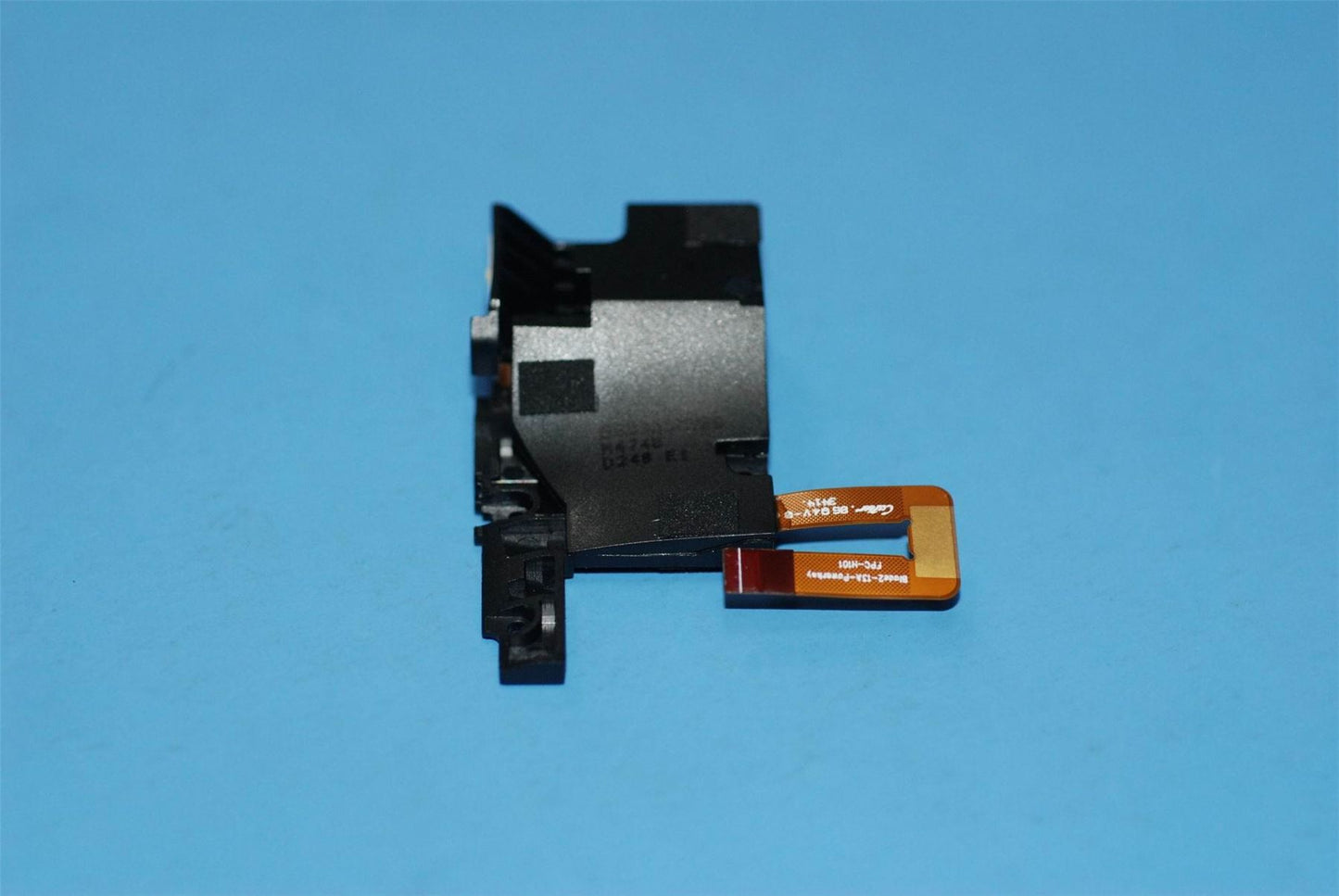 Lenovo 13.3A L pk spk box&*M4748 5SB9A6MYE6