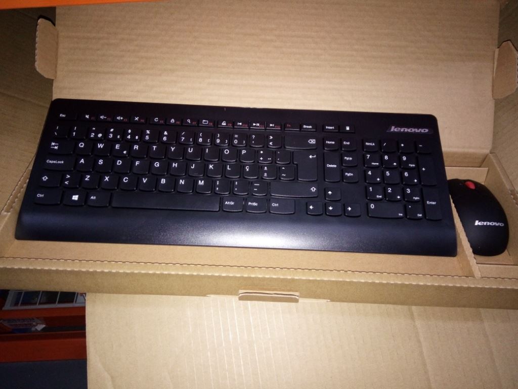 Lenovo V510Z ThinkCentre M93p M93z E93 Keyboard Mouse Combo Portuguese 45J9598