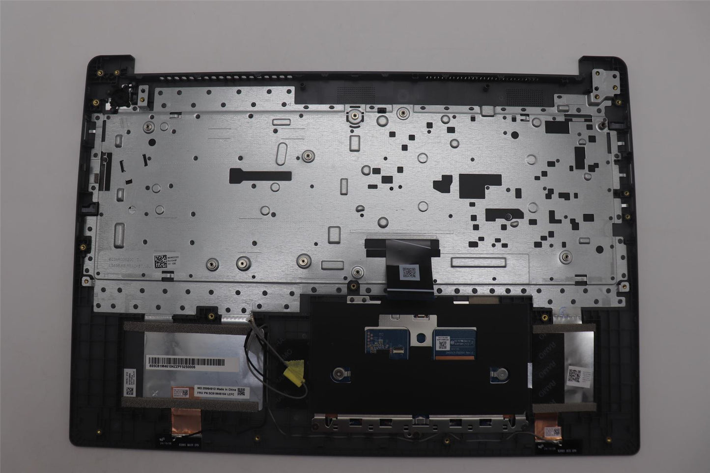Lenovo IdeaPad 3 16IAH8 Palmrest Cover Touchpad Keyboard Bulgarian 5CB1M46104