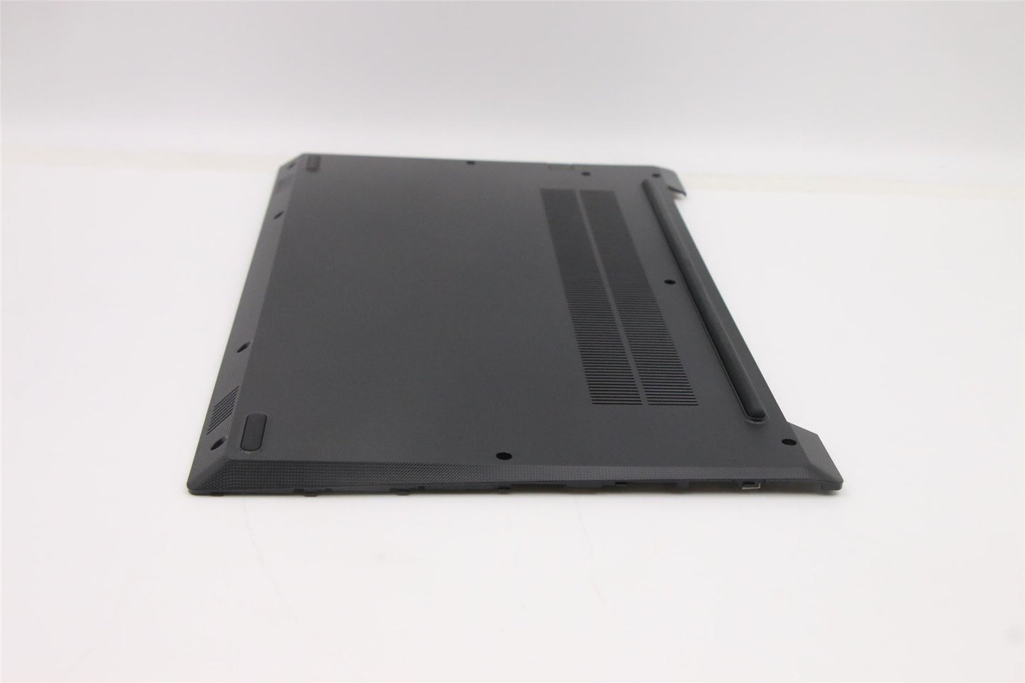 Lenovo Lower Case L 82QX WO_HDD BK 5CB1F36811