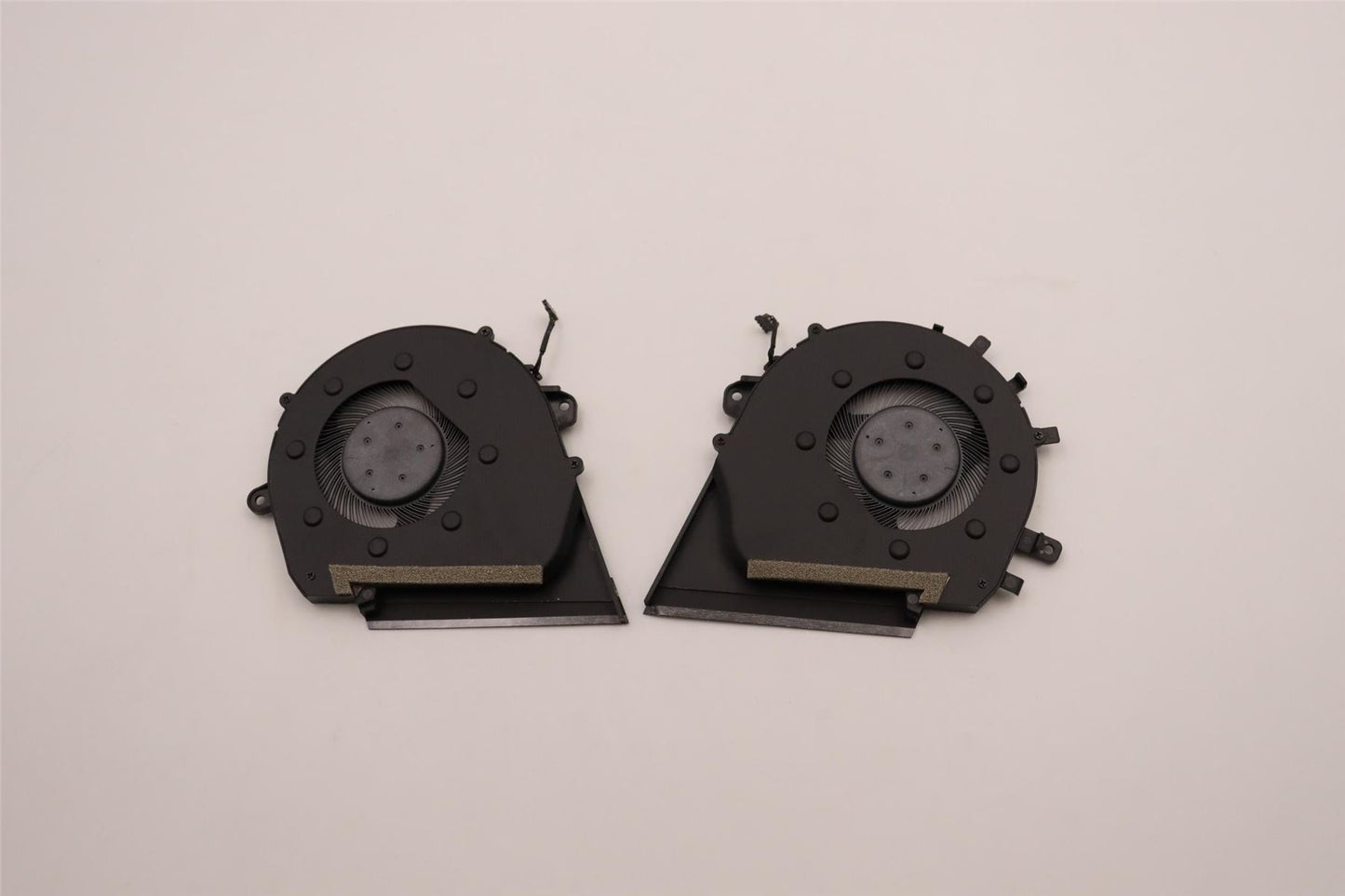 Lenovo System FAN L 82UF AVC 5F10S14030