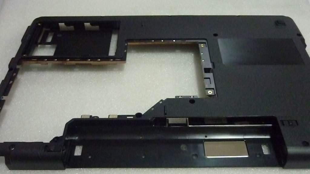 Lenovo G555 Bottom Base Lower Chassis Cover Black 31042648