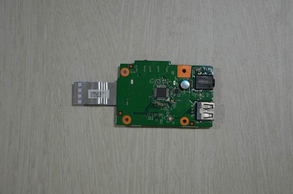 Lenovo LM49 W/Cable I/O Board 90000720