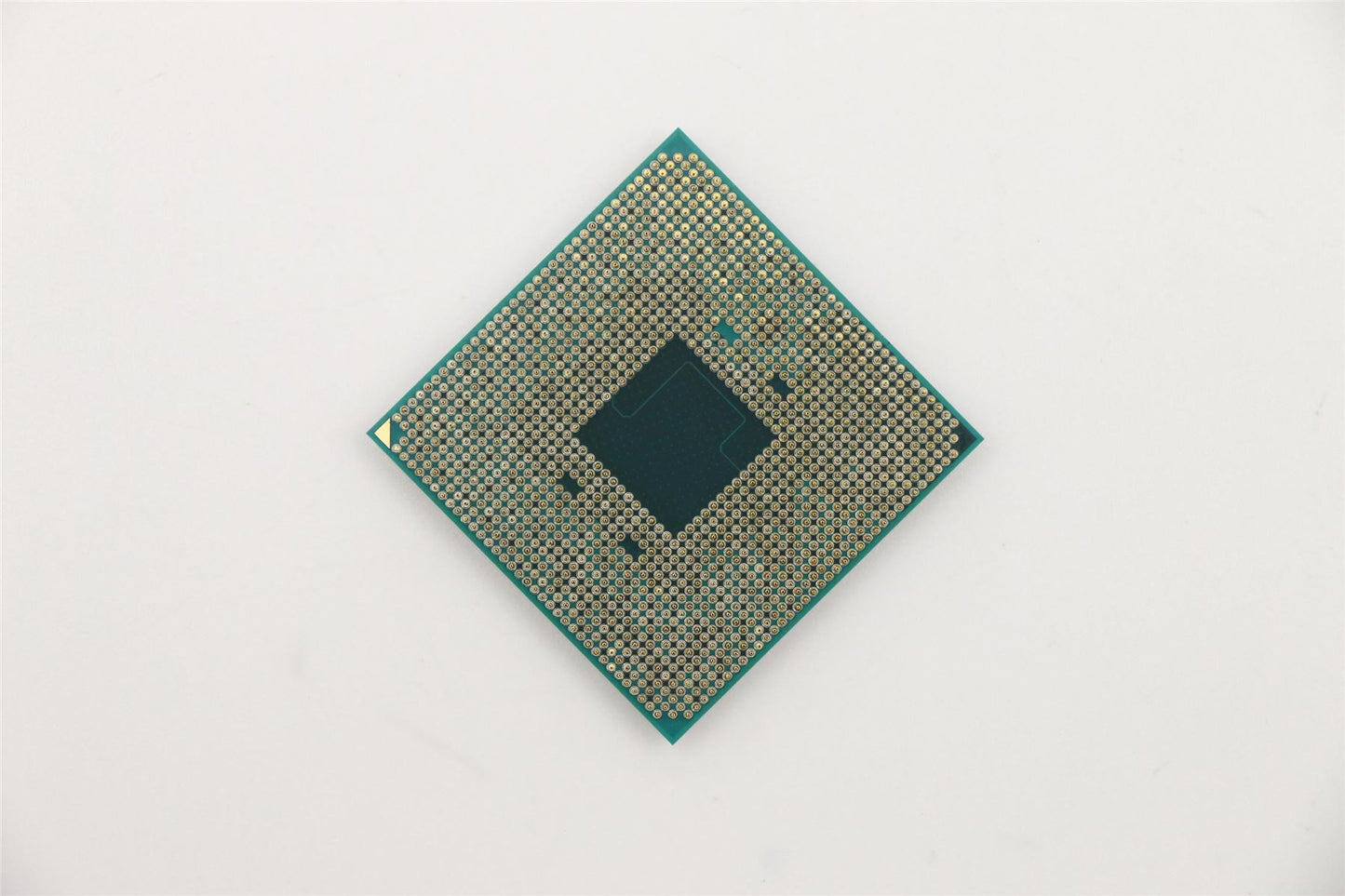 Lenovo IdeaCentre A540 24API CPU Processor 5SA0U56069