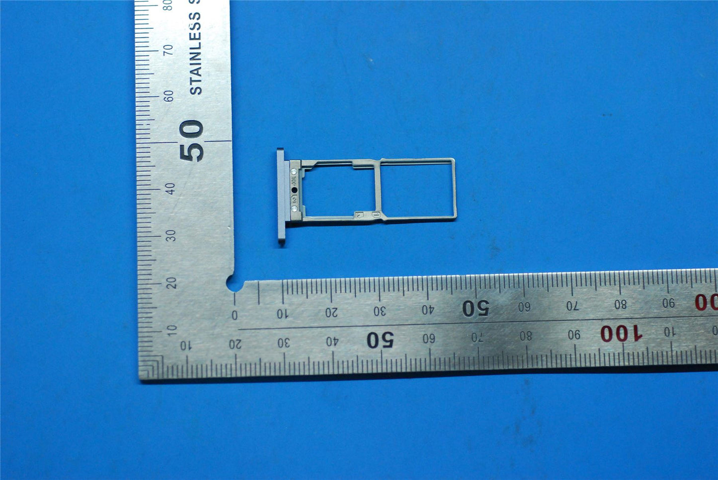 Lenovo PB1-770M SIM_TRAY GM&*11373464-00 CS 5M88C03034