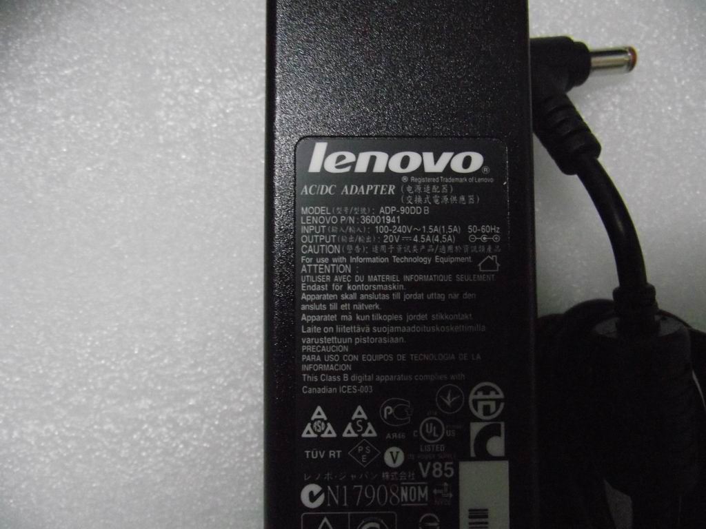 Lenovo C205 G580 G570 G770 V570 B570 G470 AC Charger Adapter Power 90W 36001941