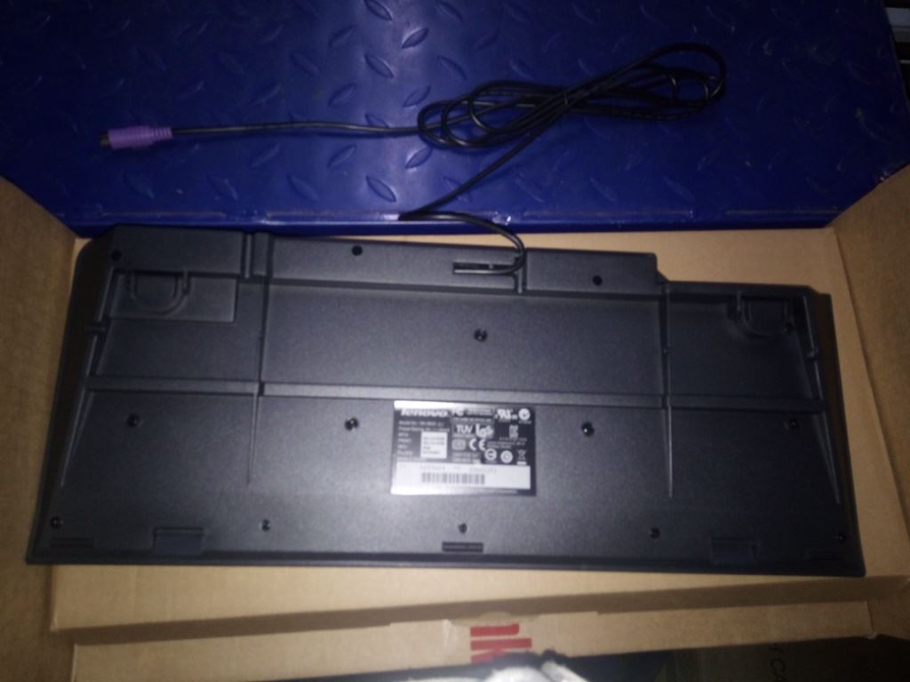 Lenovo NetVista,PS/2,CN/US US English Keyboard 54Y9454