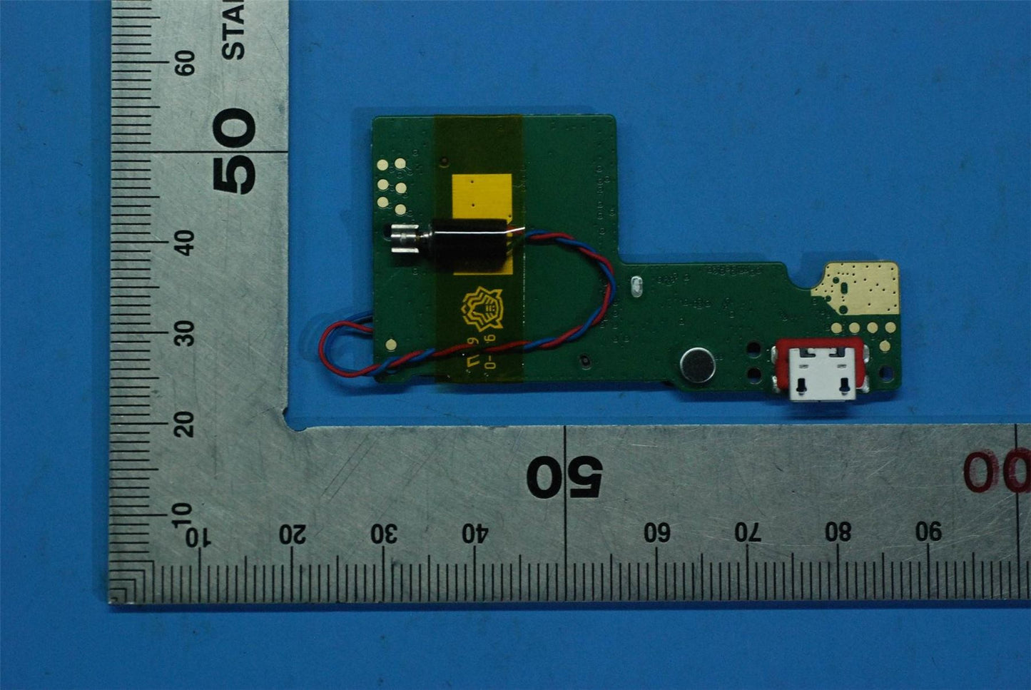 Lenovo TAB B10 / M10 USB Type-C SD Card Sub Board 5P68C14566