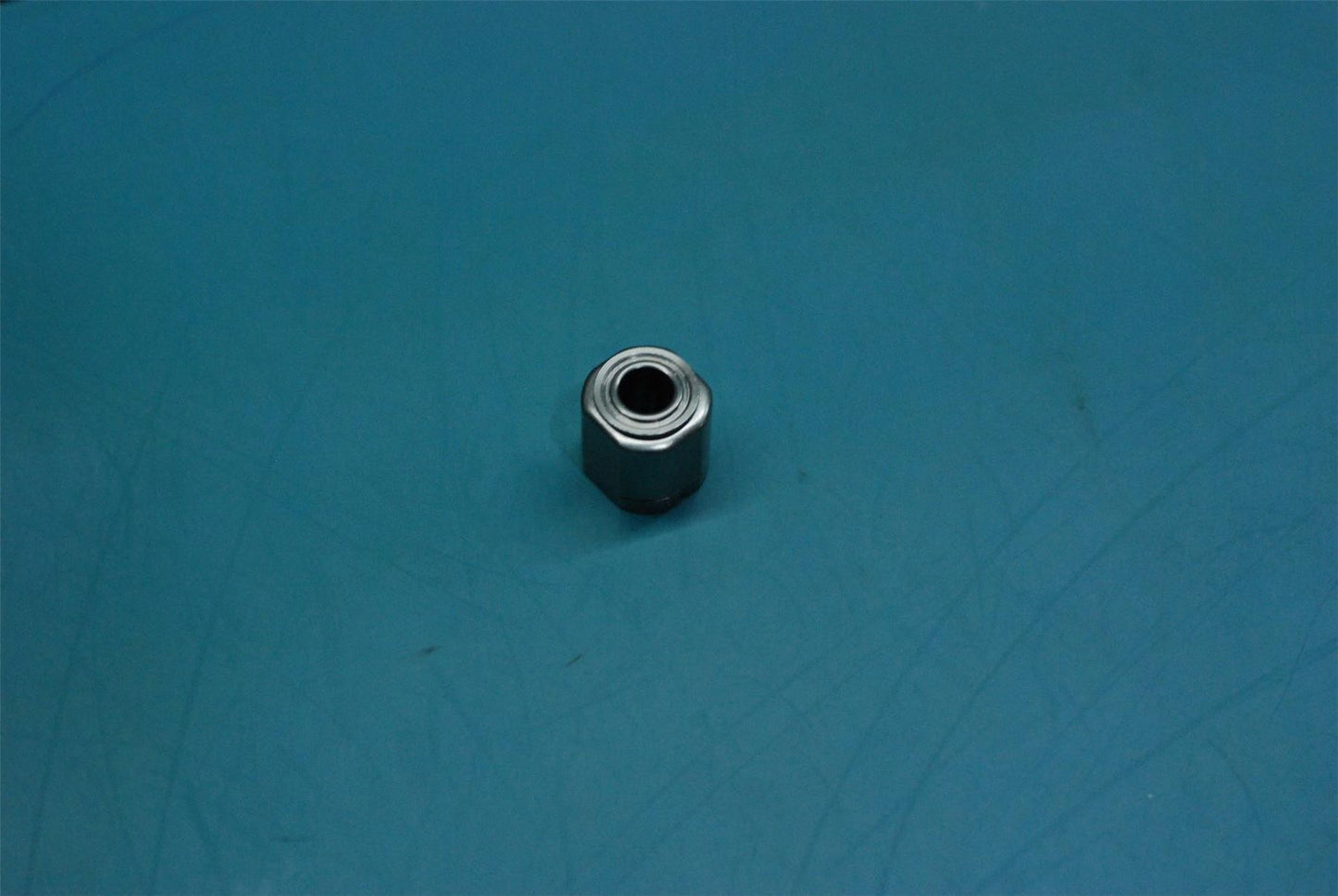 Lenovo YT-X703 Shaft hinge&*11687018-00 CS 5SR8C06609