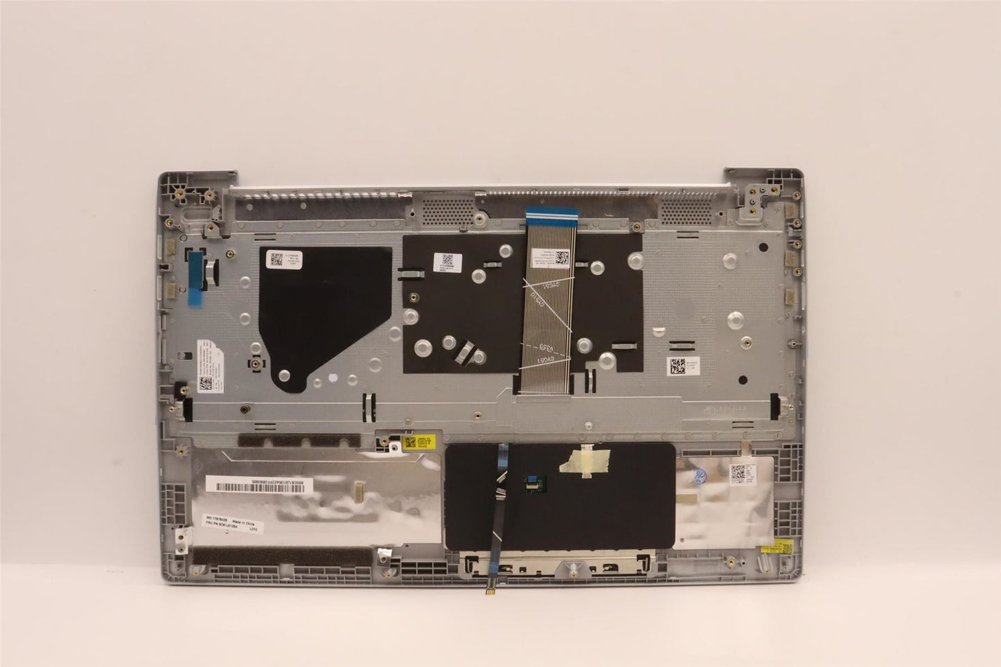 Lenovo Upper Case ASM_SWSL82SFNF_CG_BL_PC 5CB1J01354
