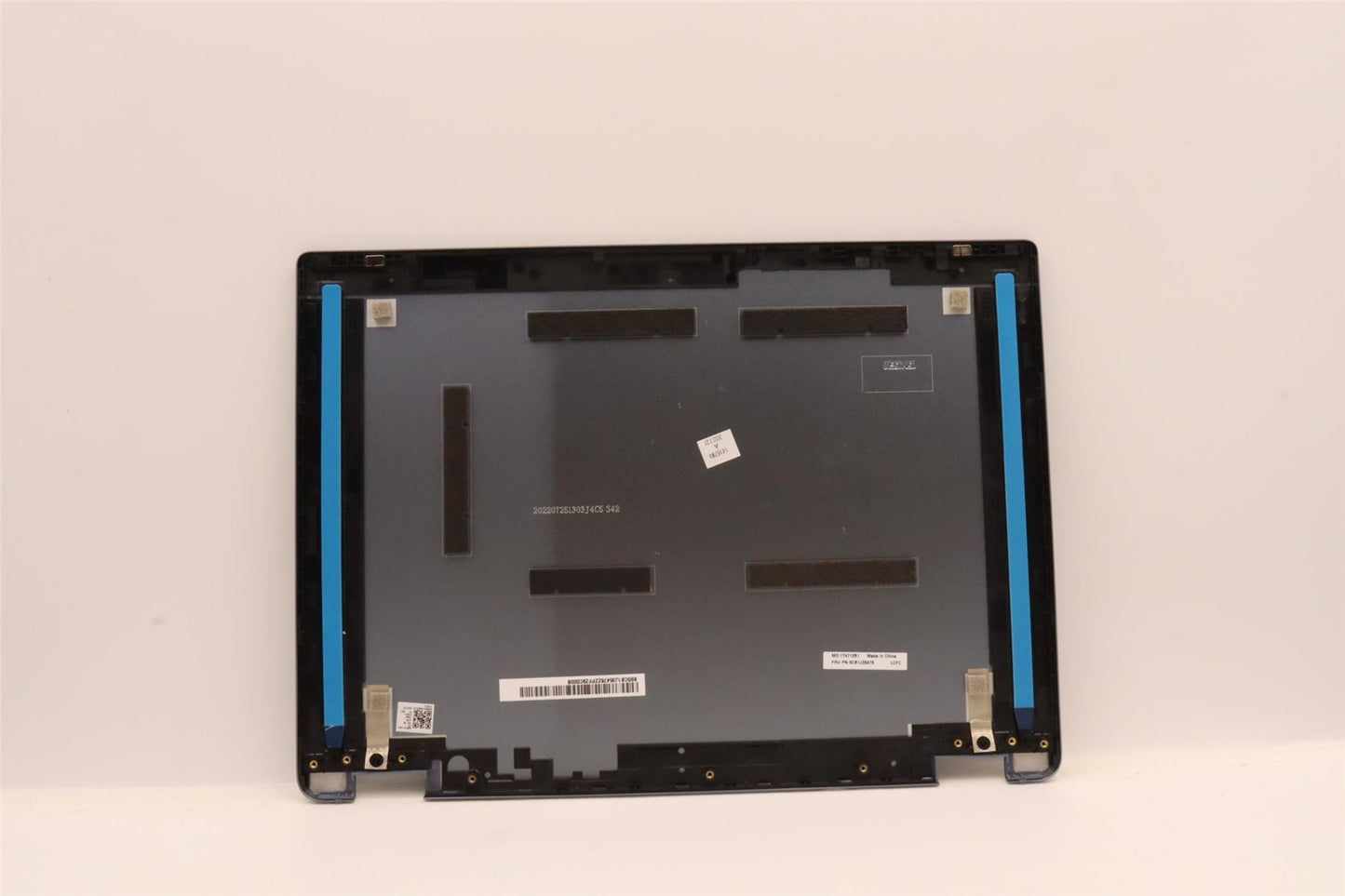 Lenovo LCD Cover L 82T5 A_COVER_T2-4_BLUE 5CB1J35476