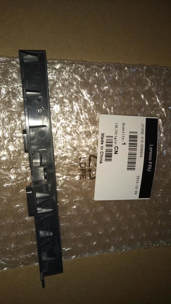 Lenovo MECHANICAL Front handle cover,325CT 00XD634