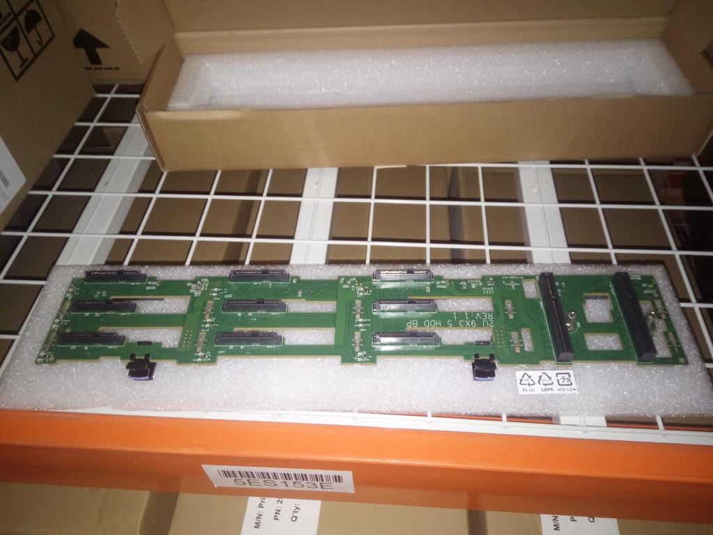 Lenovo 9*3.5" BP Tin SAS Board 00HV407