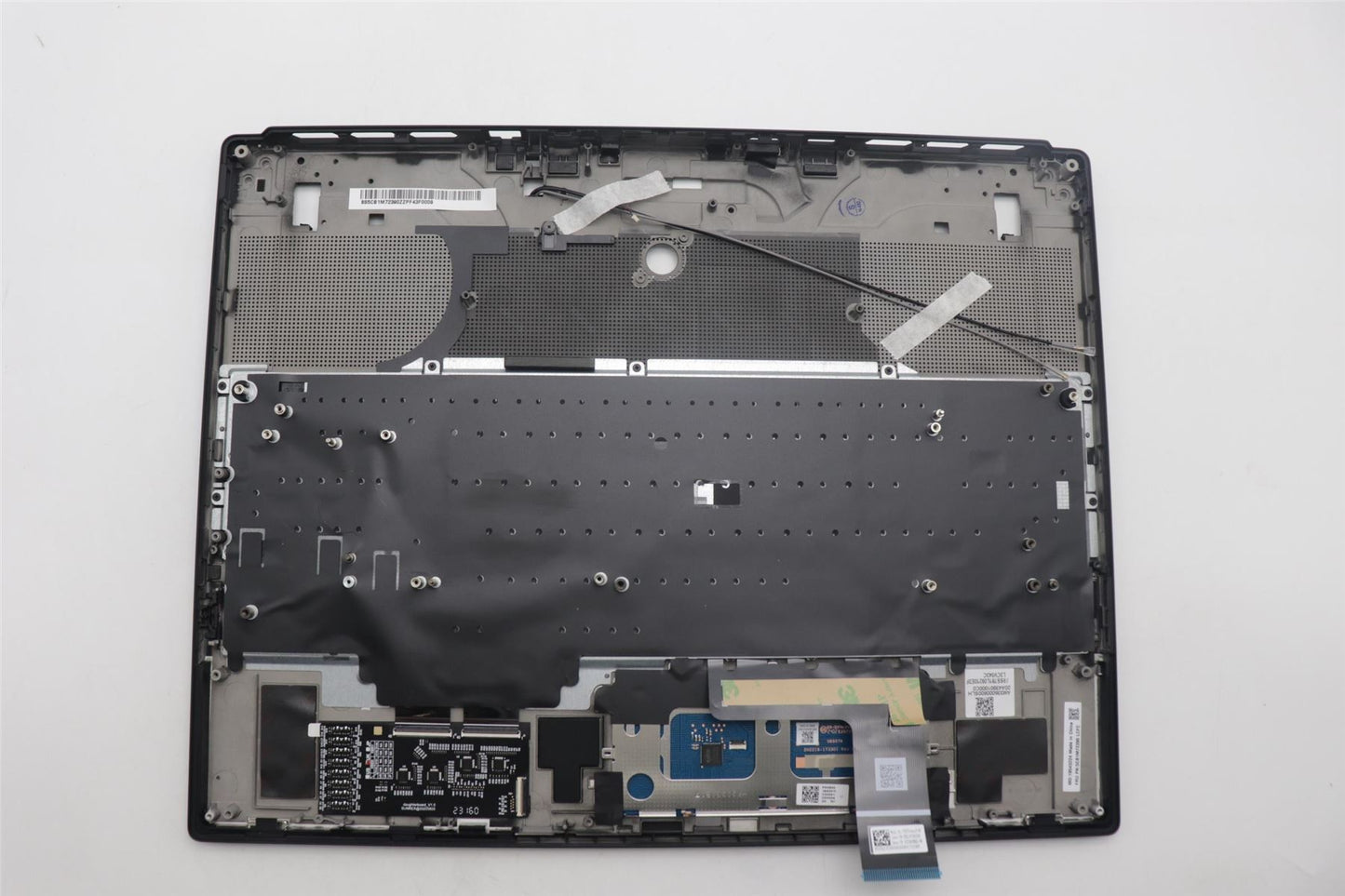 Lenovo Upper Case ASM_NORDIC L 83G0W/SCW 5CB1M72390