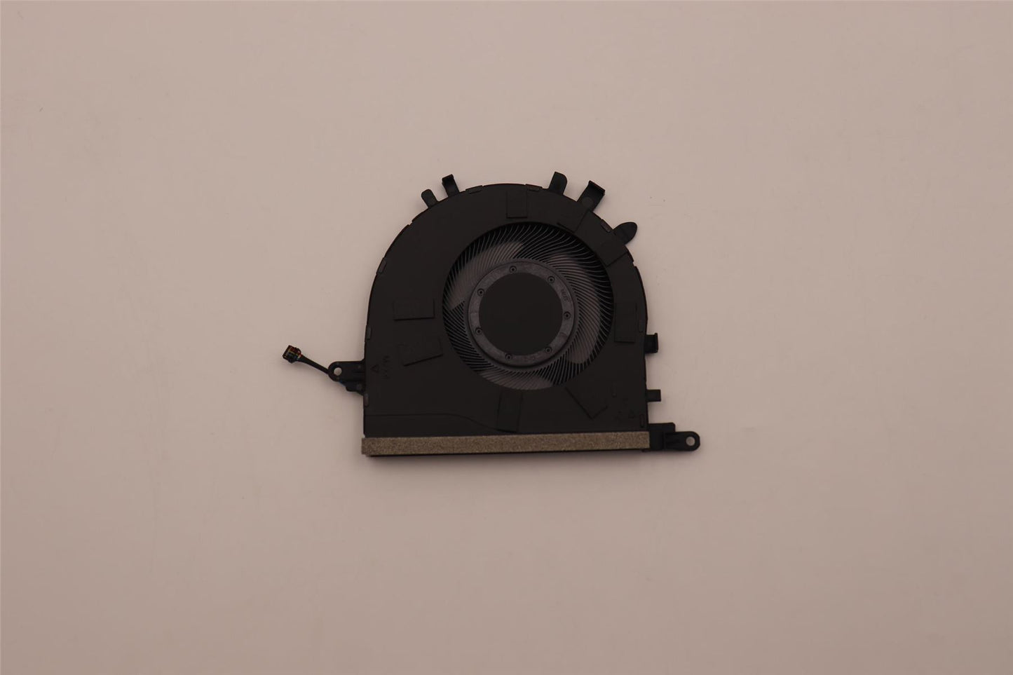 Lenovo System FAN L 82U9 AVC 5F10S14036