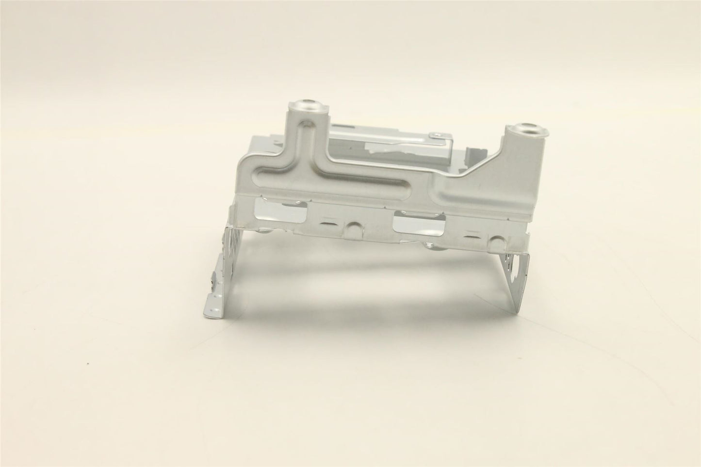 Lenovo MECH_ASM HDD Cage,7.4L M750e,FXN 5M11C16966