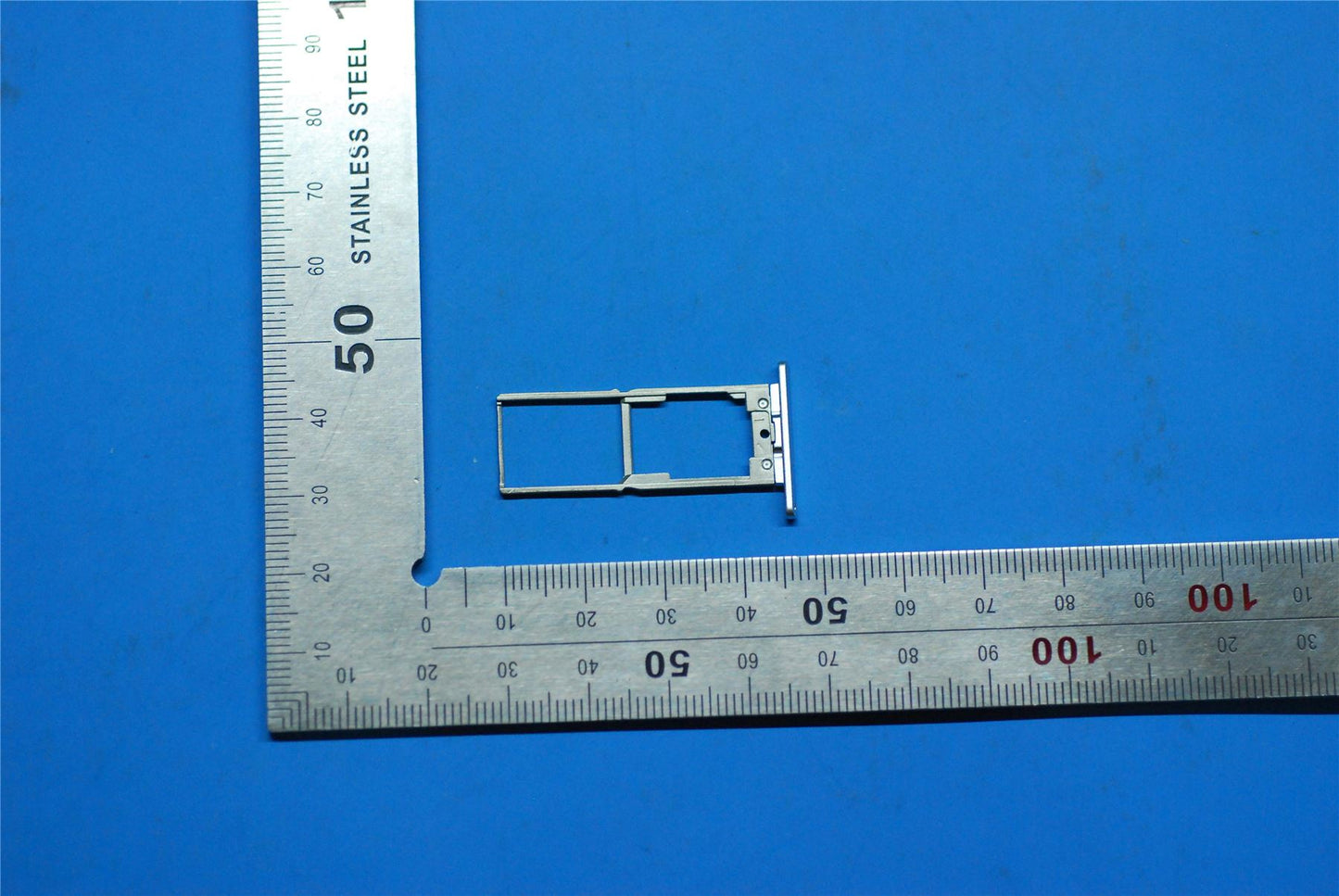 Lenovo PB1-770M SIM_TRAY PT&*11373462-00 CS 5M88C03033