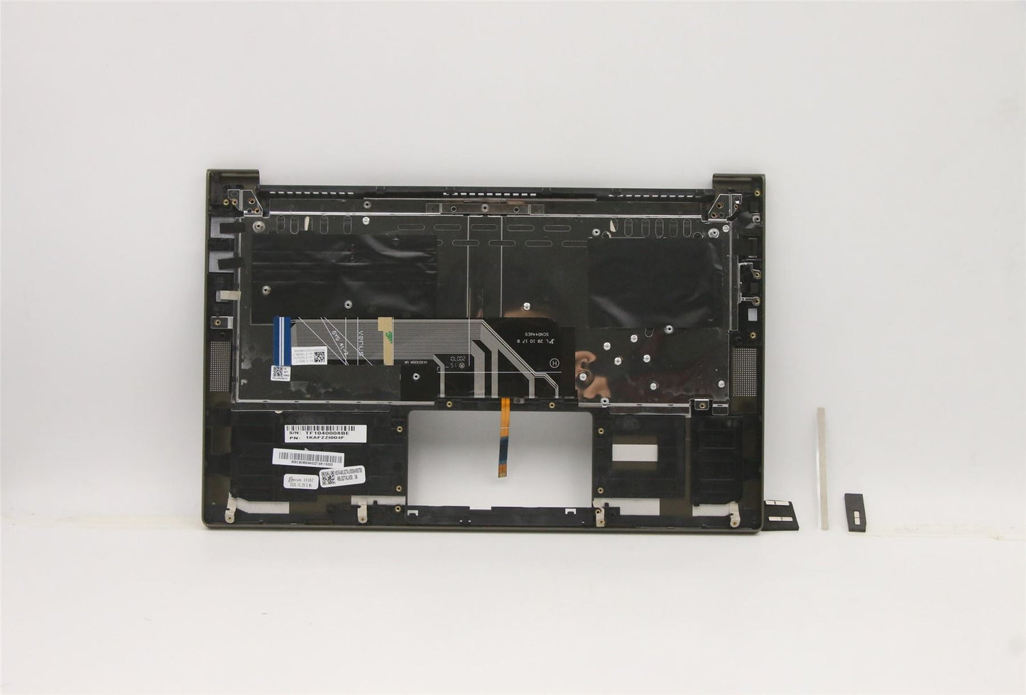 Lenovo IdeaPad 7 14IIL05 Keyboard Palmrest Top Cover Italian 5CB0X55940