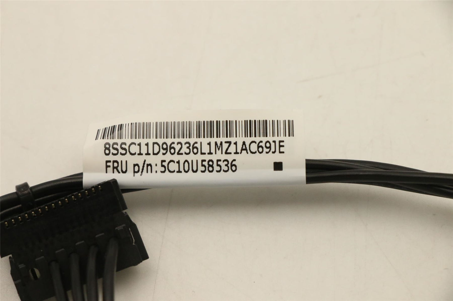 Lenovo ThinkStation M92p M82 M92 P520c P310 SATA Dual Power Cable 5C10U58536