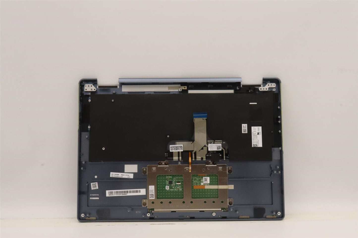 Lenovo Yoga 7 14ARB7 Palmrest Cover Touchpad Keyboard Switzerland 5CB1J11101