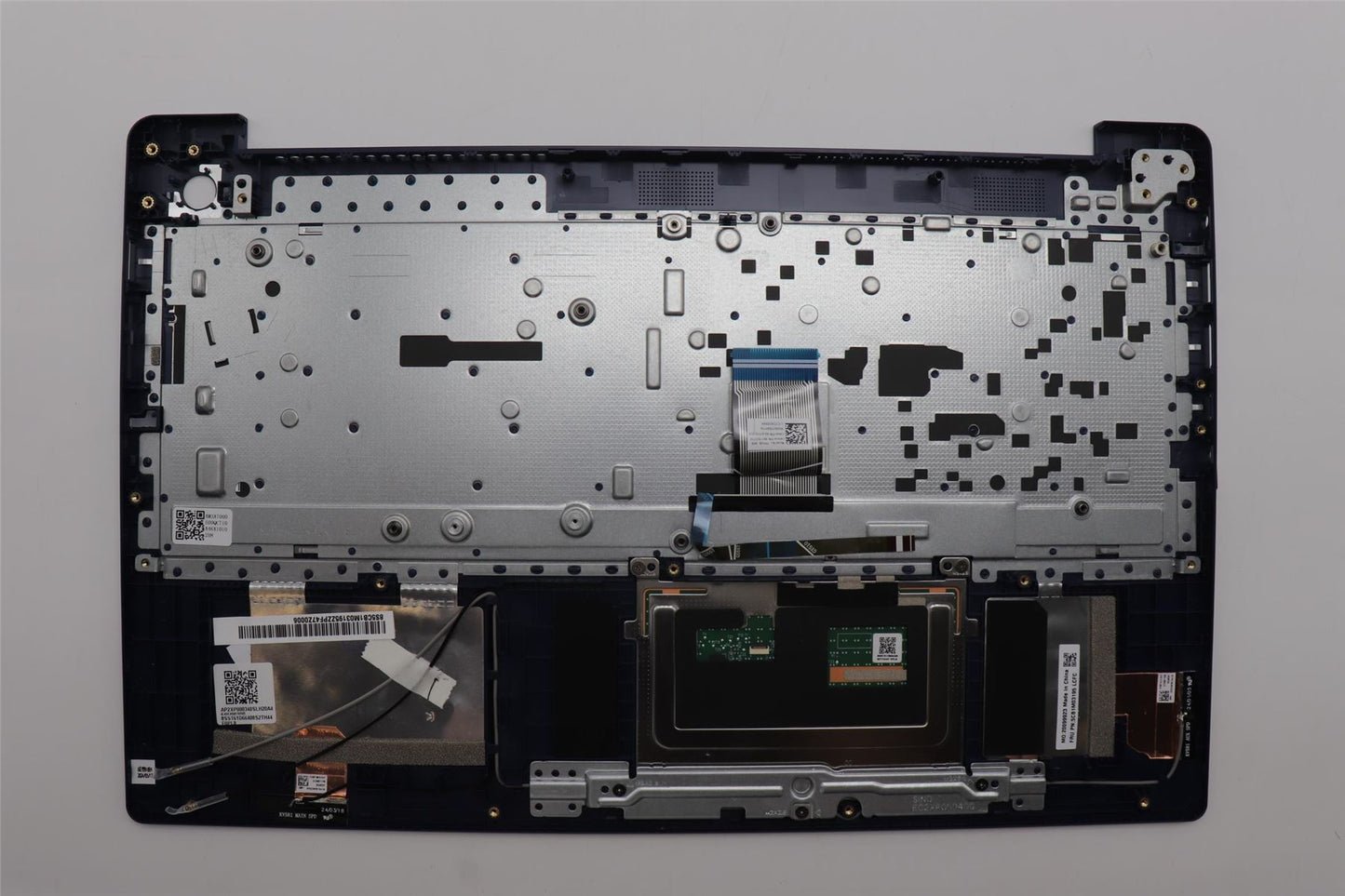 Lenovo COVER Upper Case ASM_SPA L 83ERABFP BL 5CB1M03195