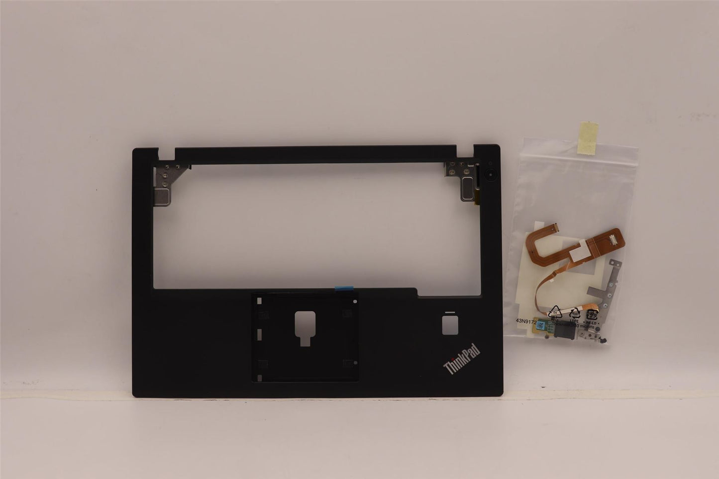 Lenovo ThinkPad X270 A275 Palmrest Cover Black Fingerprint Reader 01HW957